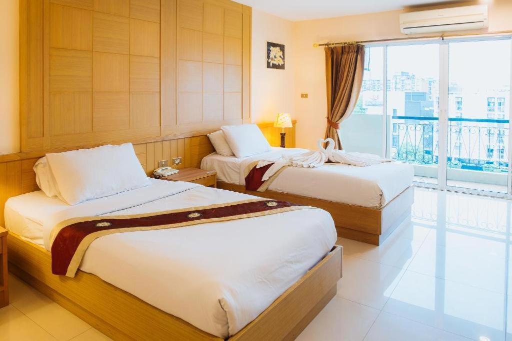 Hotel Metro Point Bangkok Exterior foto